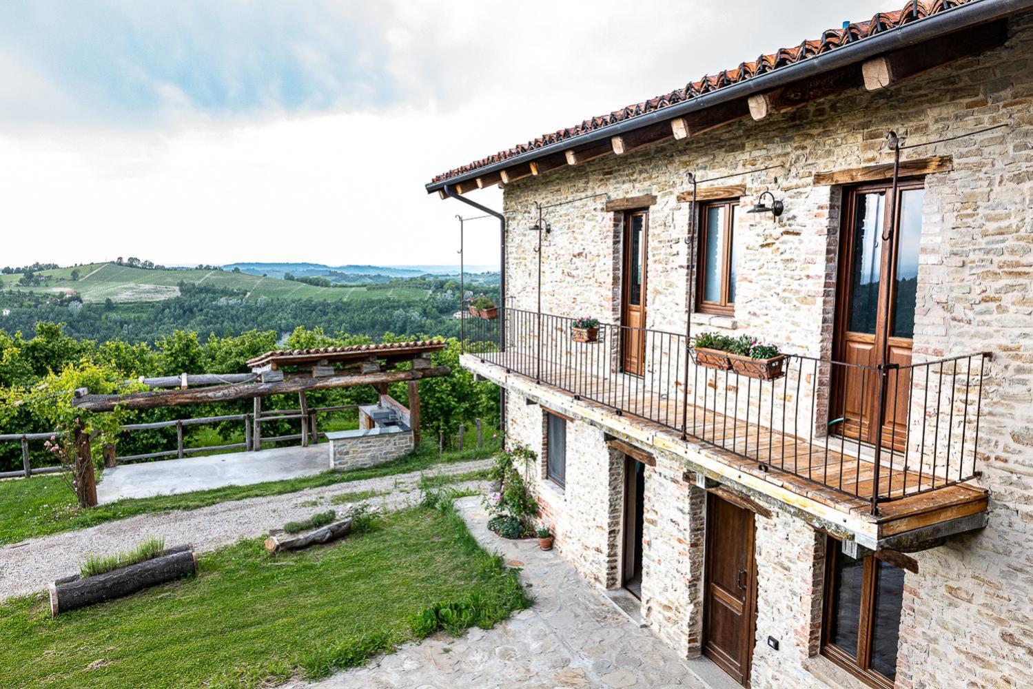 Casa Vecchia Bed&Breakfast Bossolasco Esterno foto
